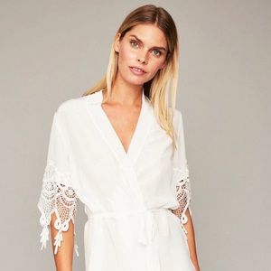 Stone Cold Fox 100% Silk Robe - One Size